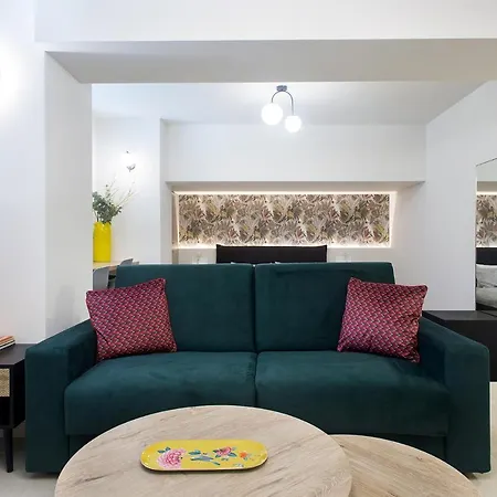 Apartment Gemelli Homm Skoufa Str Kolonaki Athens