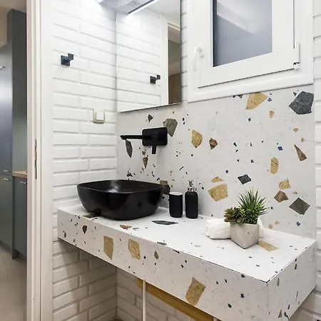 Gemelli Homm Skoufa Str Kolonaki Apartment Athens
