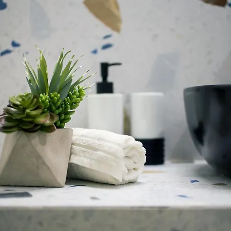 Apartment Gemelli Homm Skoufa Str Kolonaki Athens