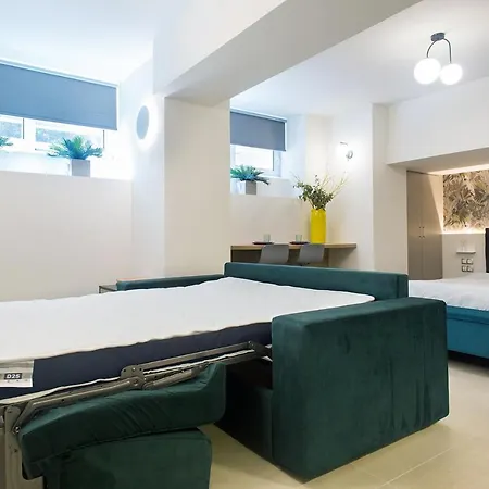 Gemelli Homm Skoufa Str Kolonaki Athens