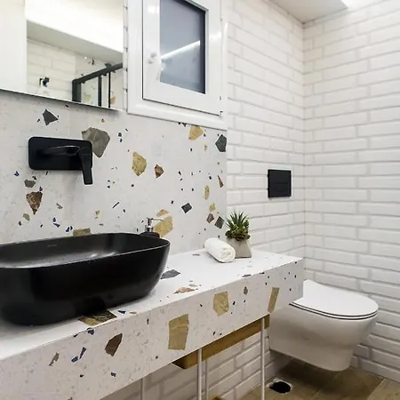 Gemelli Homm Skoufa Str Kolonaki * Athens