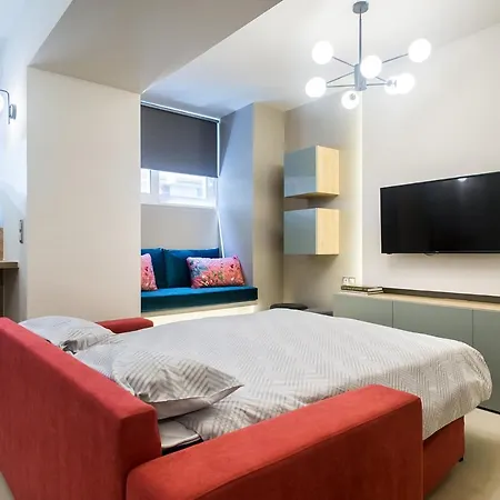 Gemelli Homm Skoufa Str Kolonaki