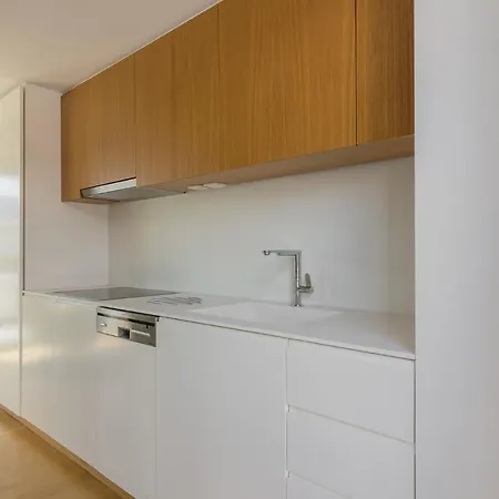 Flawless Flat For 2 Near The Subway Apartment *