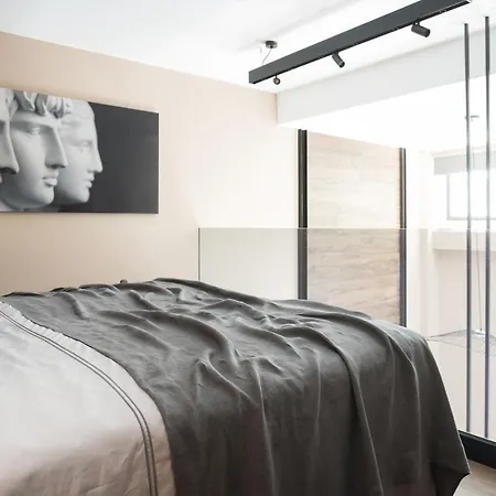 11 Enteka Acropolis Hotel 4*
