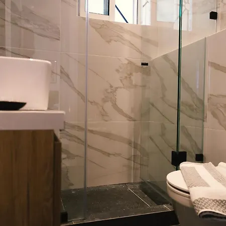 Spacious Close To The Sea And The Center Appartamento