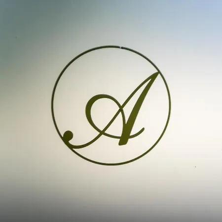 Anastazia Luxury & 2*