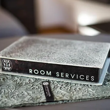 Emporikon Hotel 4*