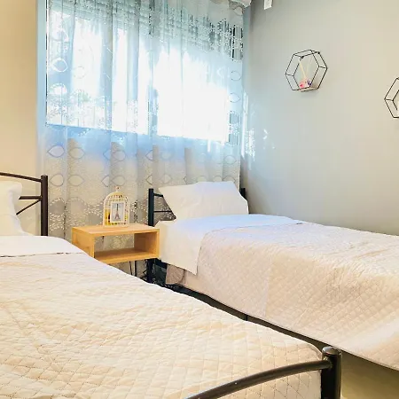 Cozy Near Sea Apartment *
