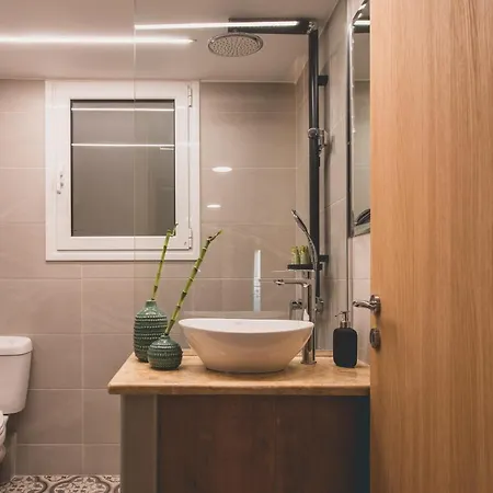Living Stone Azurite: Luxury Acropolis-view With Jacuzzi Apartment *