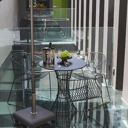 Nikiou Luxury 4* Athens