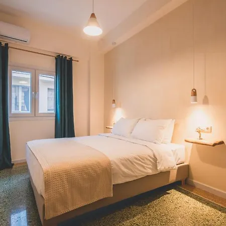 Living Stone Azurite: Luxury Acropolis-view With Jacuzzi Apartment Athens