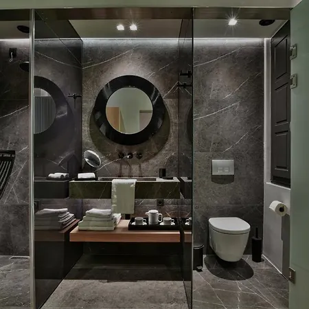 Nikiou Luxury 4* Athens