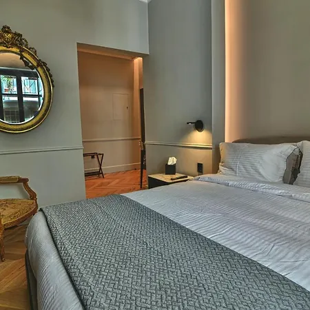 Nikiou Luxury 4* Athens