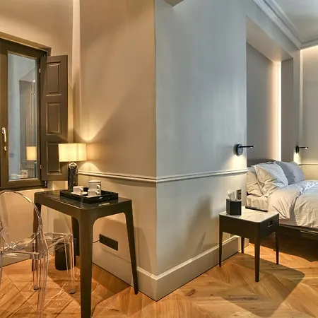 Nikiou Luxury