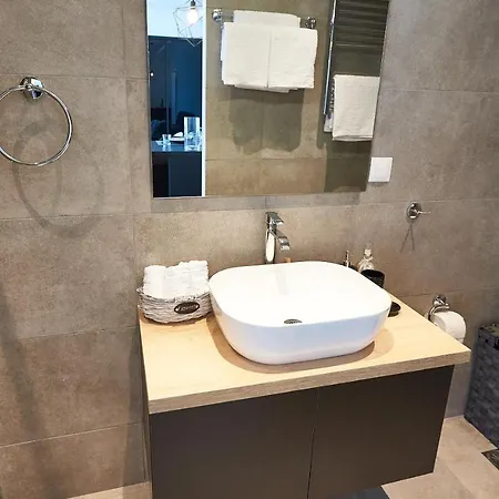 The El Greco Spirit Meets The Athenian Luxury 2 *