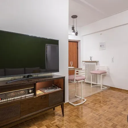 Stylish Luxury At Ampelokipi Metro Station * Athens