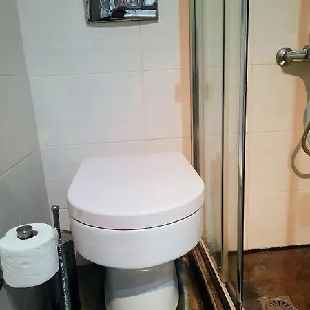 One Bedroom New With Large Living Athens