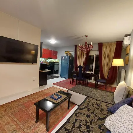 One Bedroom New With Large Living