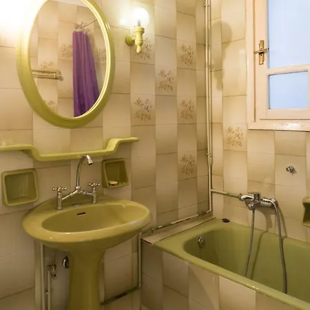 Plaka Vintage Apartment