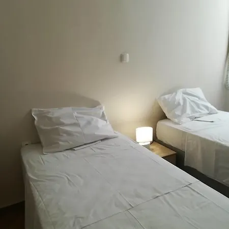 Kaniggos- 3 Bedrooms * Athens