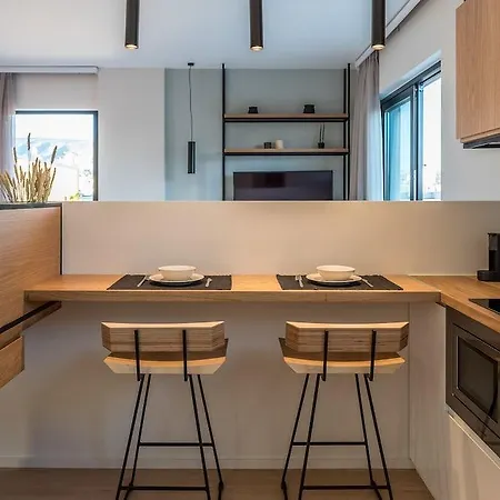 Hub Luxury Living In
