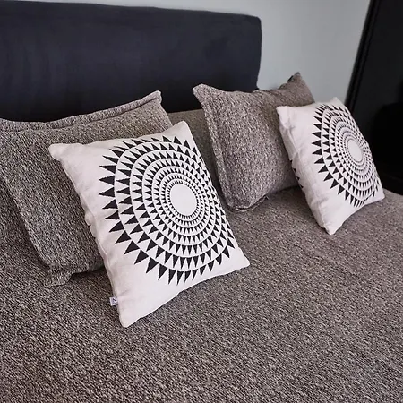 The El Greco Spirit Meets The Athenian Luxury 2 Apartment