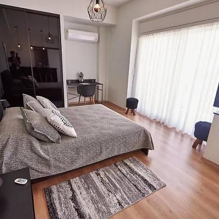 The El Greco Spirit Meets The Athenian Luxury 2 Apartment