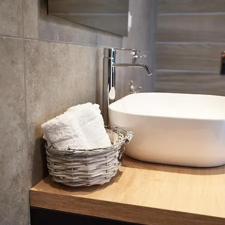 The El Greco Spirit Meets The Athenian Luxury 2 *