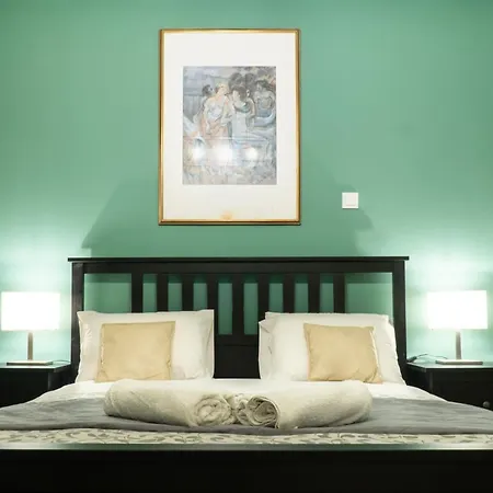 Nikis Artistic Flat/ Syntagma Square Apartment *
