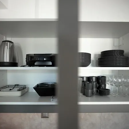 Modern 2 Bedroom Next To Metro - Marousi Apartment *