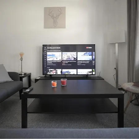 Apartment Modern 2 Bedroom Next To Metro - Marousi Athens