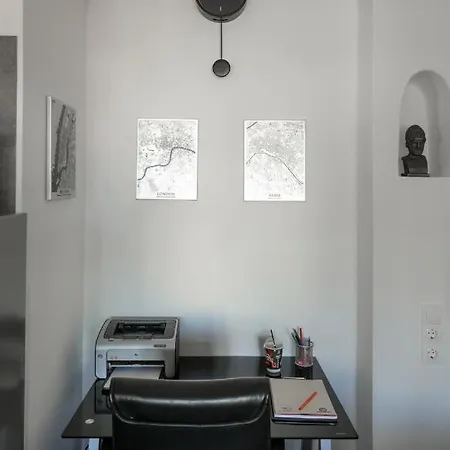 Apartment Modern 2 Bedroom Next To Metro - Marousi Athens