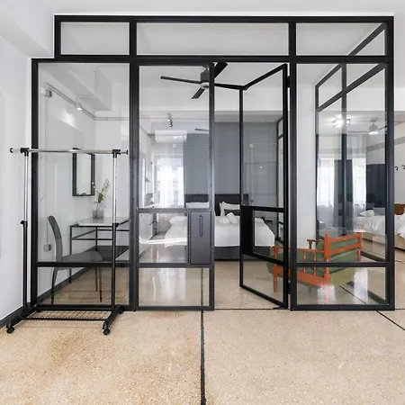 Апартаменты The Printing House Loft In