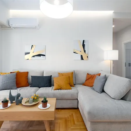 Apartment The Gathering, Hip Area And Sightseeing *