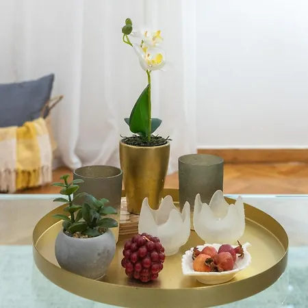 Nadia's Boutique Apartment, Athens