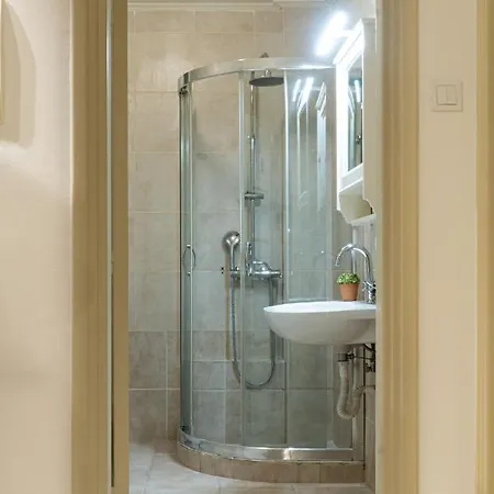 Nikis Artistic Flat/ Syntagma Square *