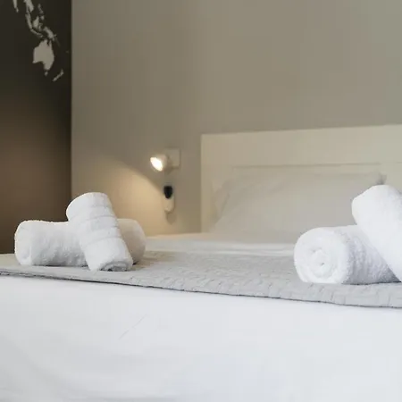 Petit Keramikos Studio - Historic Center Apartment *