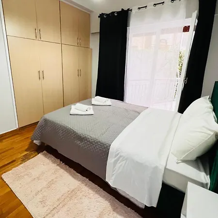Acropolis Select Flat * Athens