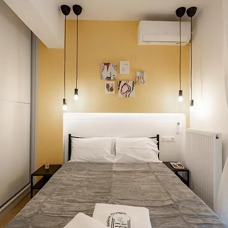 Calliope Apartment *