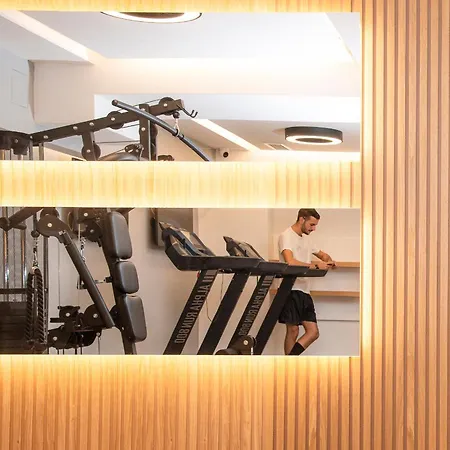 Aparthotel Lux&easy Downtown 4*