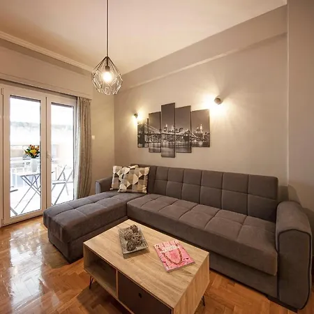 Comfortable Patisia Apartment *