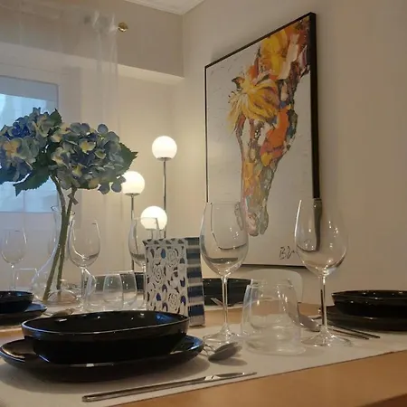 Galaxy Luxury Apartment *