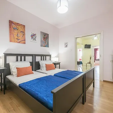 Superb Acropolis View 3bd In Historical Center *