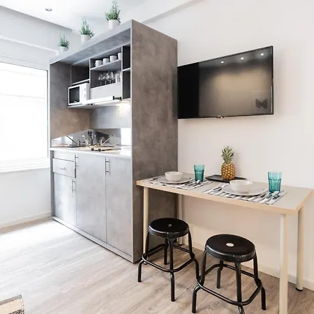 A17 Modern & Cosy 2r Flat Up To 4ppl Near Parthenon