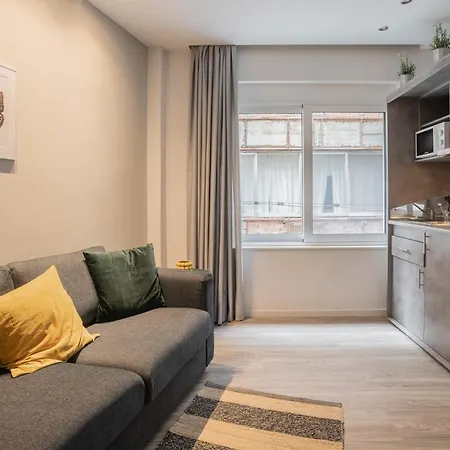 A17 Modern & Cosy 2r Flat Up To 4ppl Near Parthenon