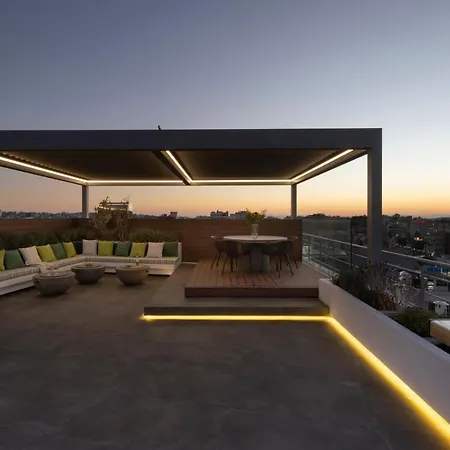 Apartment New Stunning Penthouse W/spectacular Vistas!