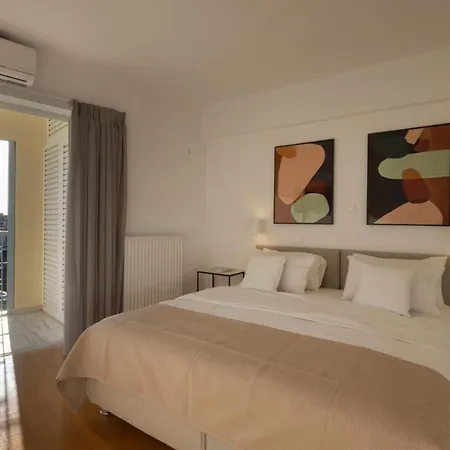 New Stunning Penthouse W/spectacular Vistas! Athens