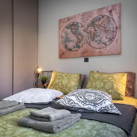 New In The Heart Of Plaka