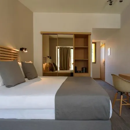 Fos Downtown 3*