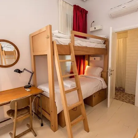 Circus Hostal Atenas